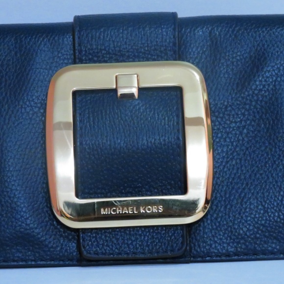 MICHAEL KORS CLUTCH - Picture 3 of 8